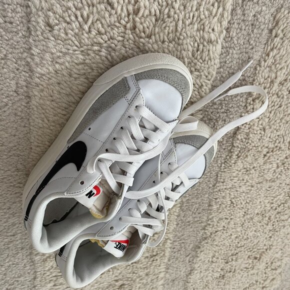 Nike Blazer Low Platform - Picture 8 of 10